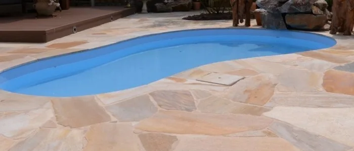 Detalle 1 de Piedra laja en el jardín