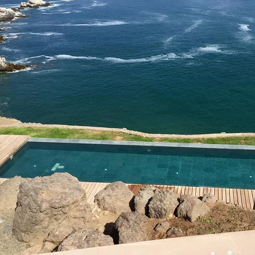 Detalle 1 de Piedra pizarra en piscinas: qué debes revisar