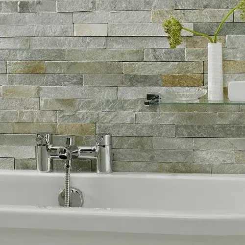 Fachaletas para baño: textura, luz y zonas que conviene distinguir